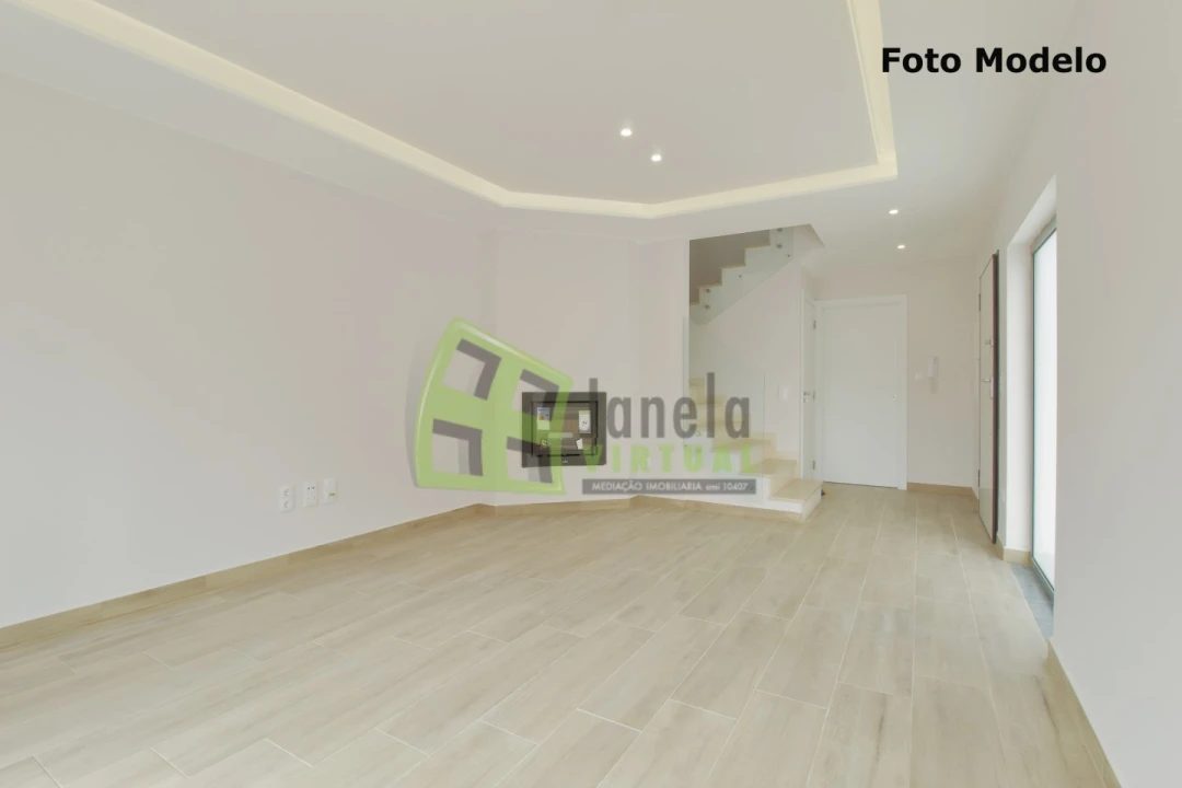 Moradia T3 para Venda em Quinta do Conde Foto 21