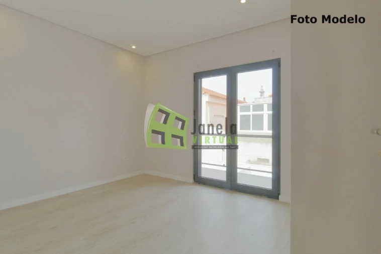 Moradia T3 para Venda em Quinta do Conde Foto 13