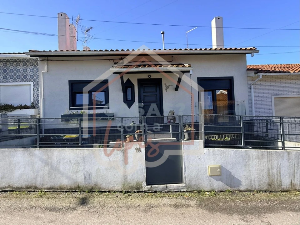 Moradia T3 para Venda em Esgueira Foto 1