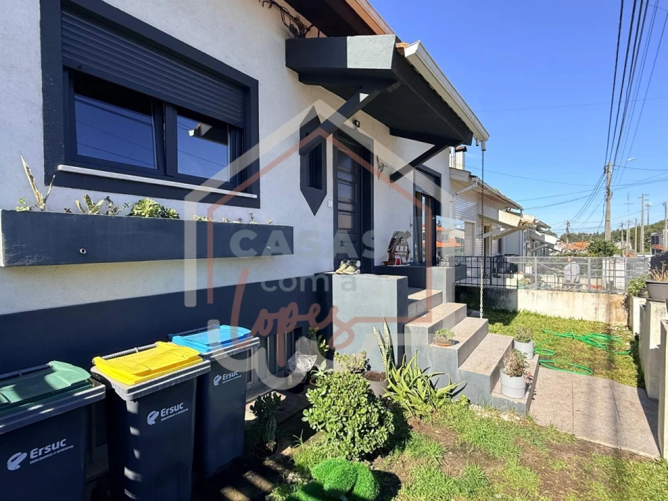 Moradia T3 para Venda em Esgueira Foto 2