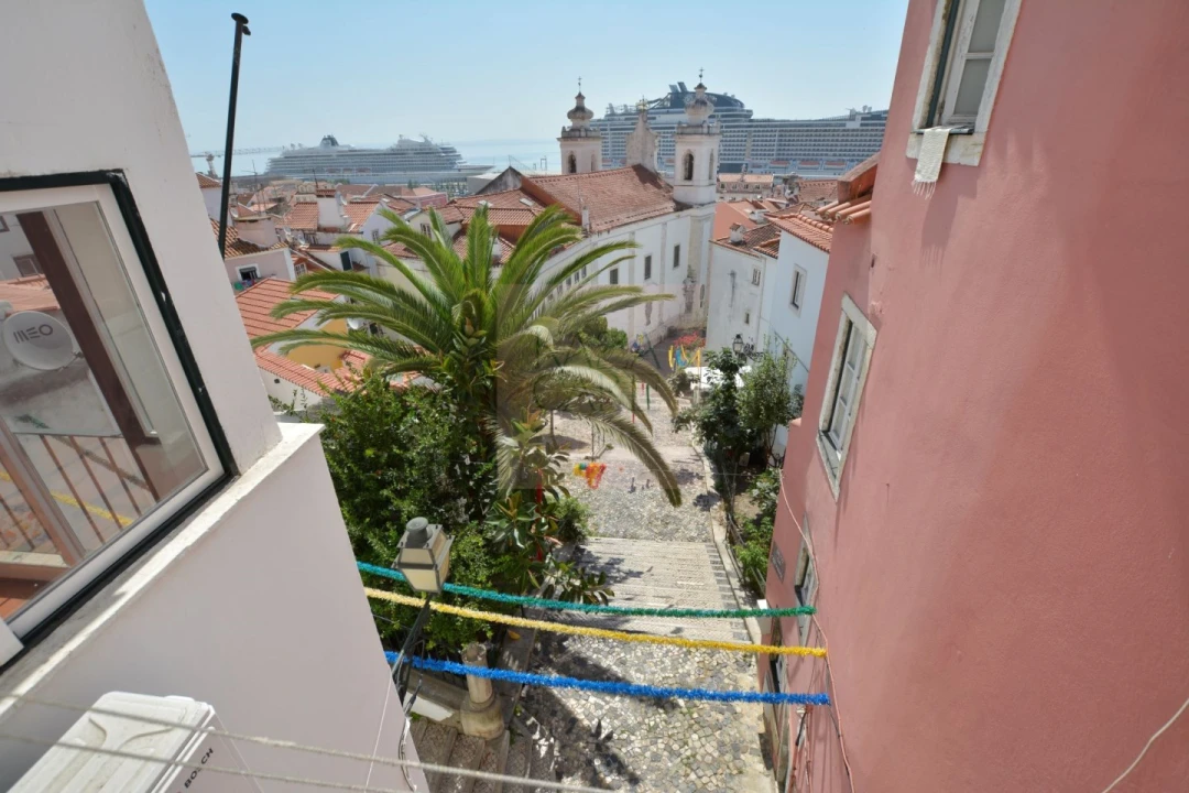Apartamento para Venda em Santa Maria Maior Foto 5