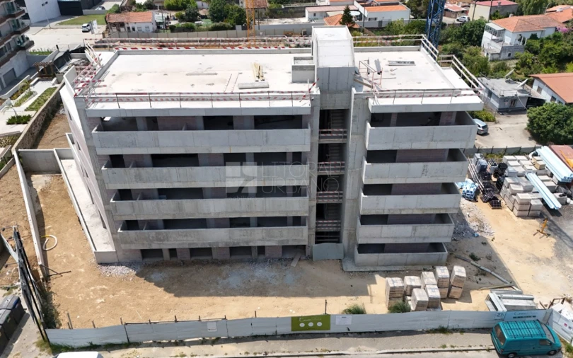 Apartamento T2 para Venda em Canidelo Foto 2