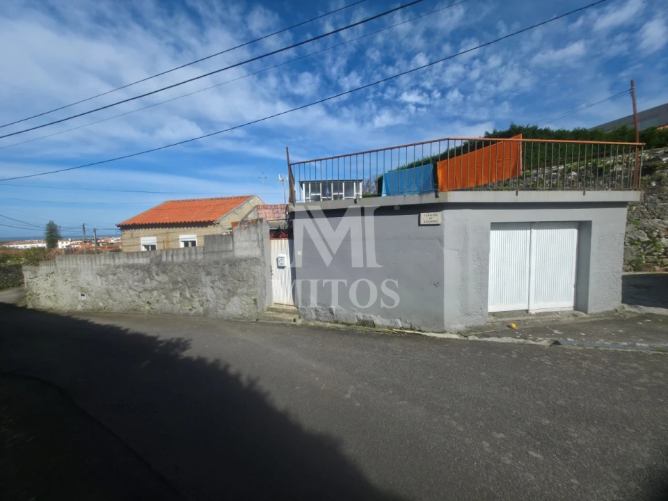 Moradia T2 para Venda em Areosa Foto 1