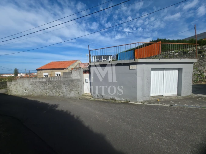 Moradia T2 para Venda em Areosa Foto 1