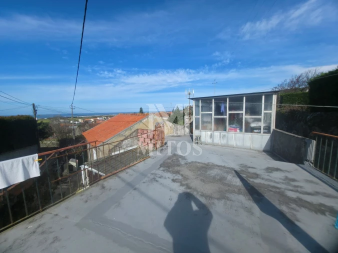 Moradia T2 para Venda em Areosa Foto 8