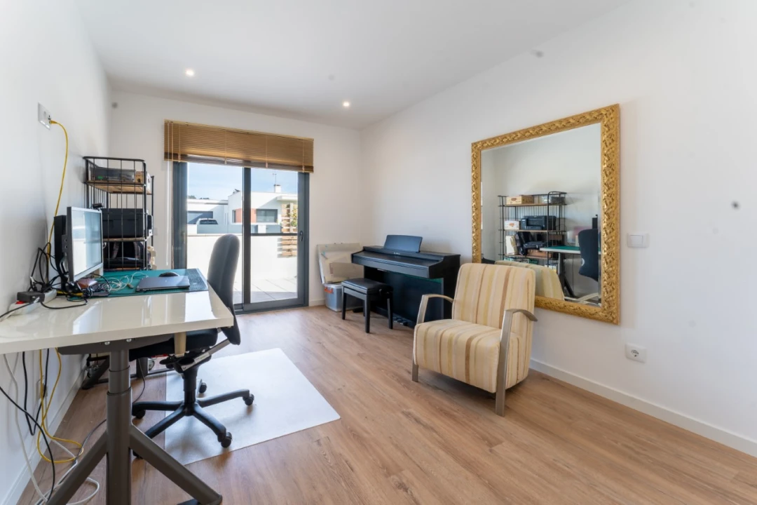 Moradia T4 para Venda em Alfeizerão Foto 16