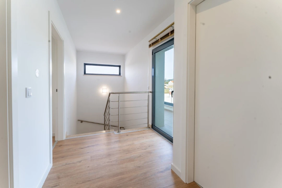 Moradia T4 para Venda em Alfeizerão Foto 19