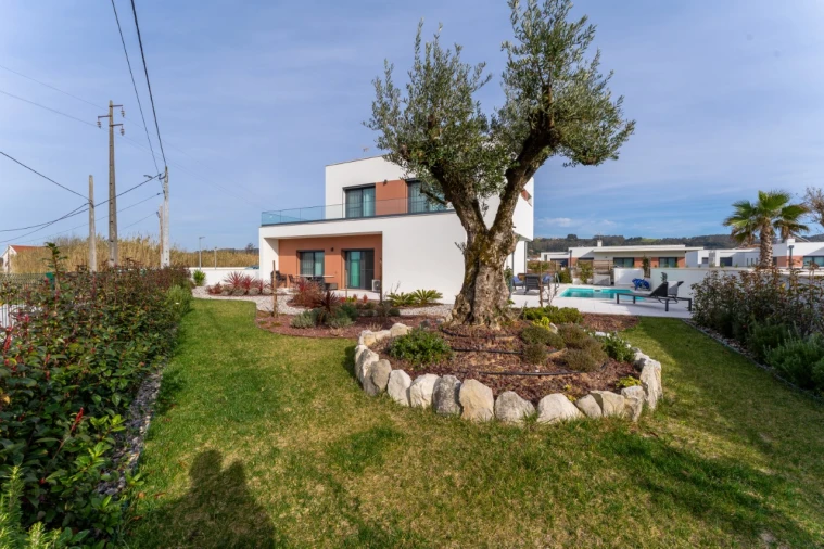 Moradia T4 para Venda em Alfeizerão Foto 34