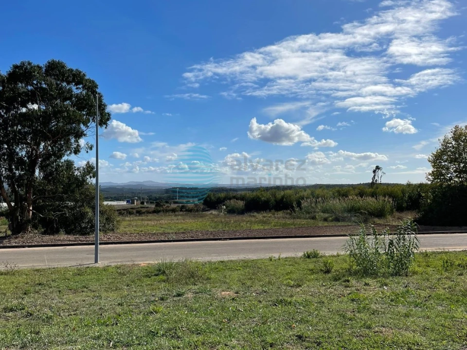 Terreno para Venda em Campelos e Outeiro da Cabeça Foto 7
