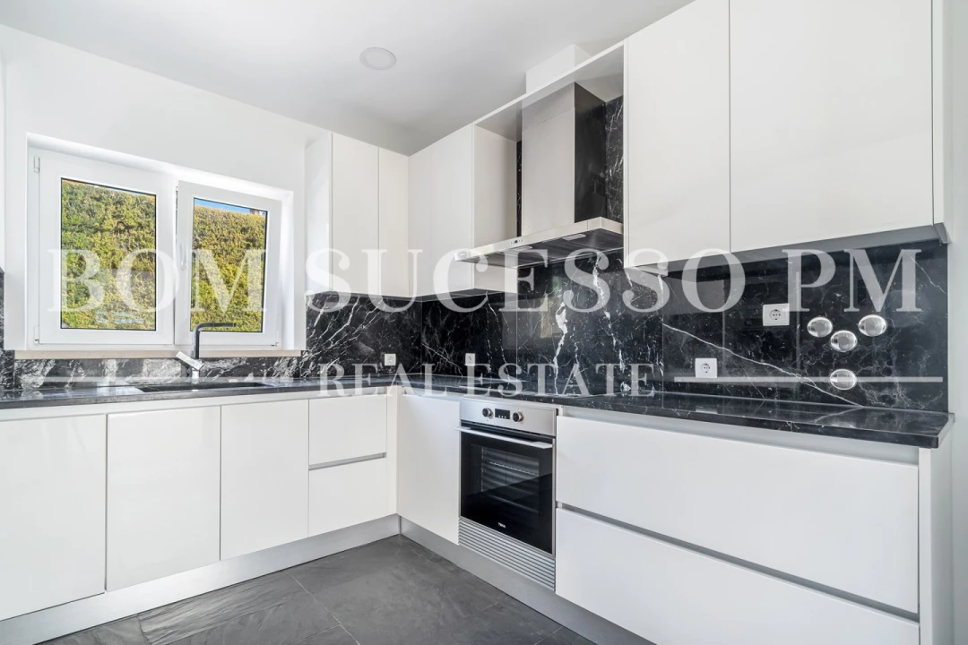 Moradia T4 para Venda em Amoreira Foto 25