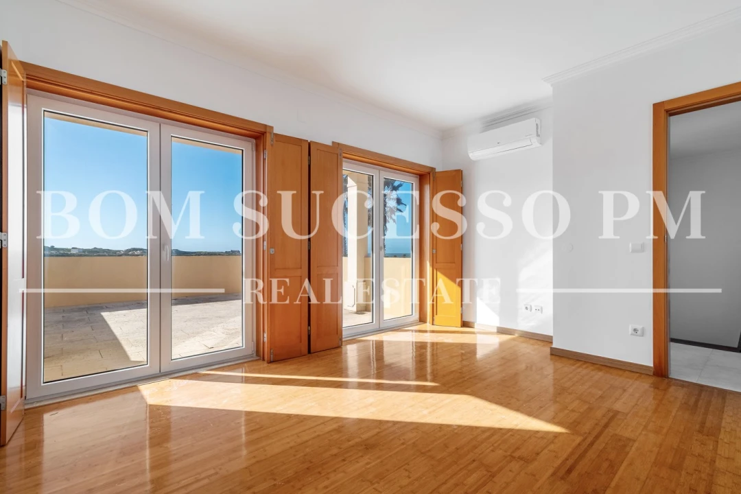 Moradia T4 para Venda em Amoreira Foto 38