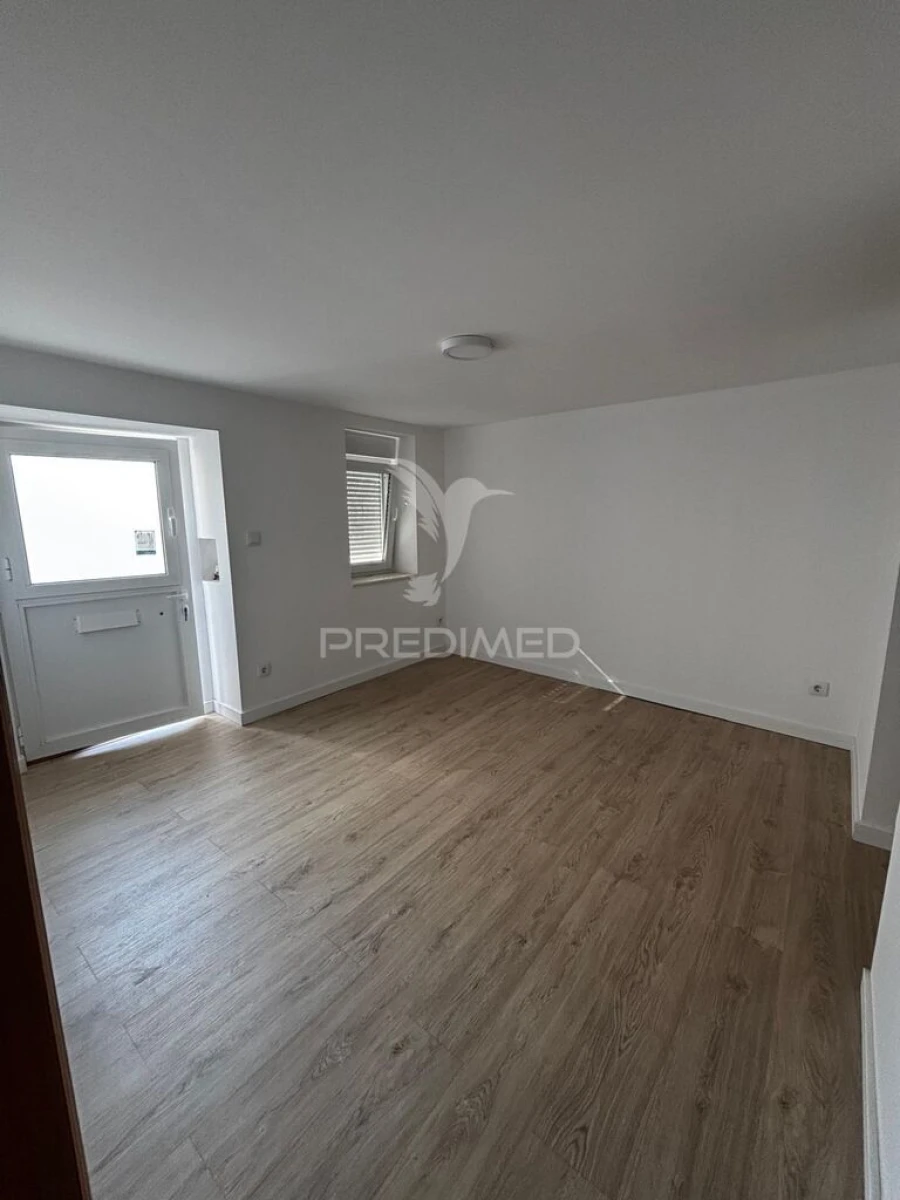 Moradia T2 para Venda em São João Baptista Foto 4