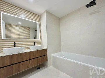 Apartamento T4 para Venda em Armação de Pera