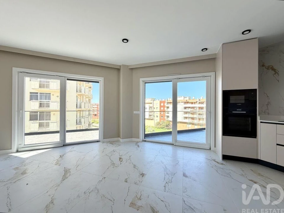 Apartamento T4 para Venda em Armação de Pera Foto 12