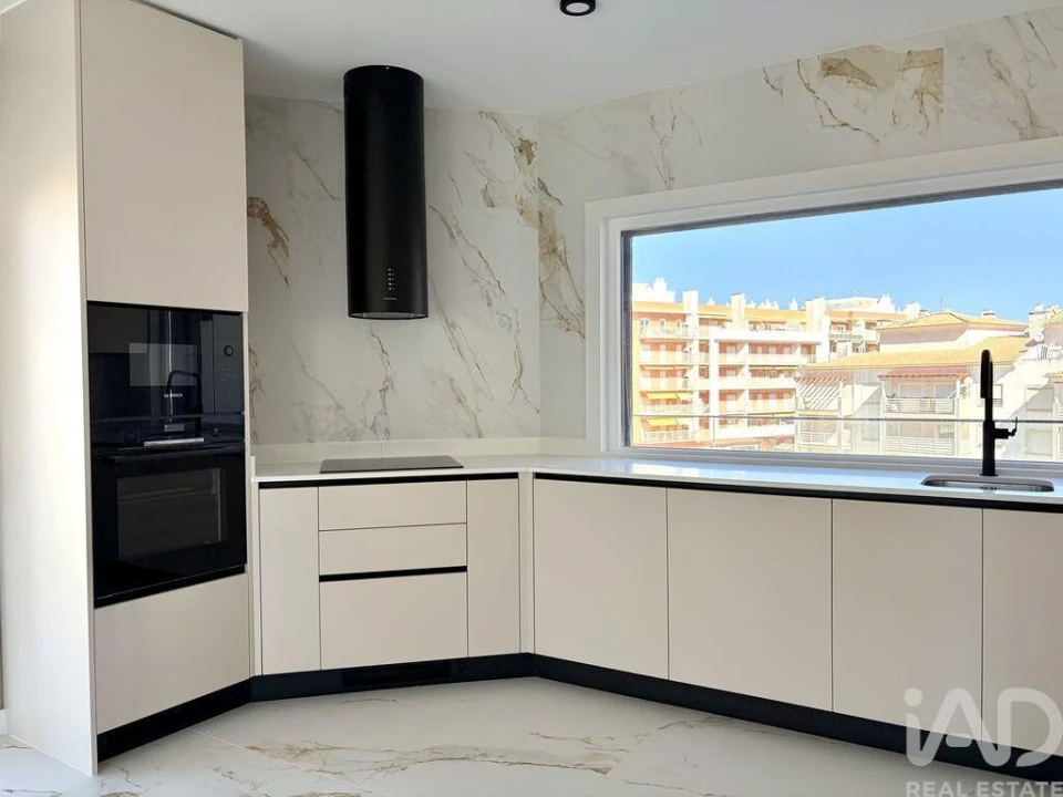 Apartamento T4 para Venda em Armação de Pera Foto 15