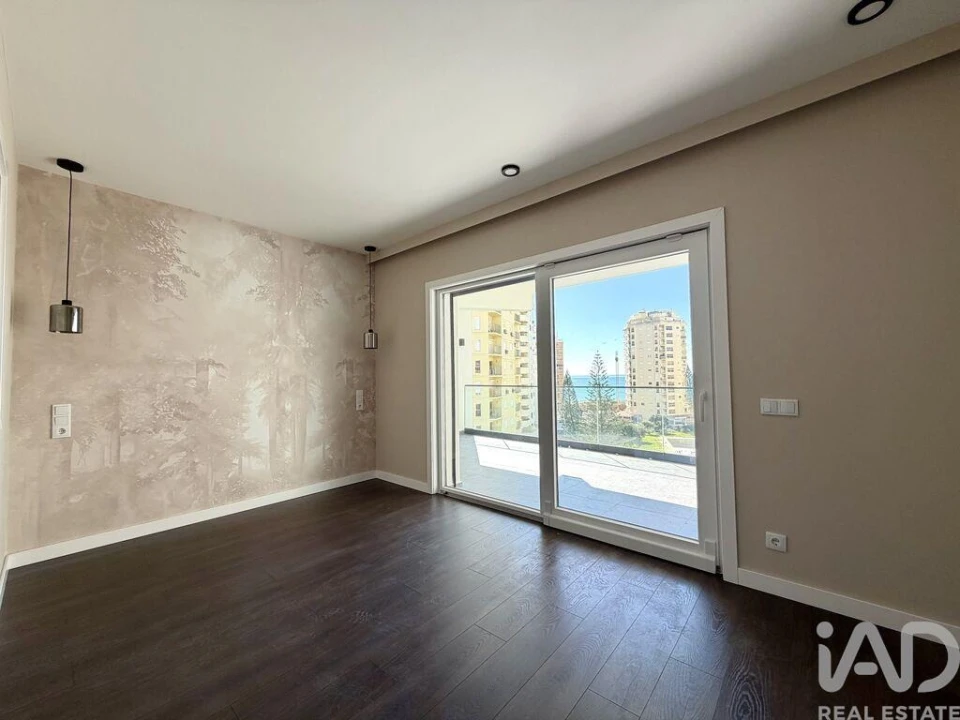 Apartamento T4 para Venda em Armação de Pera Foto 7