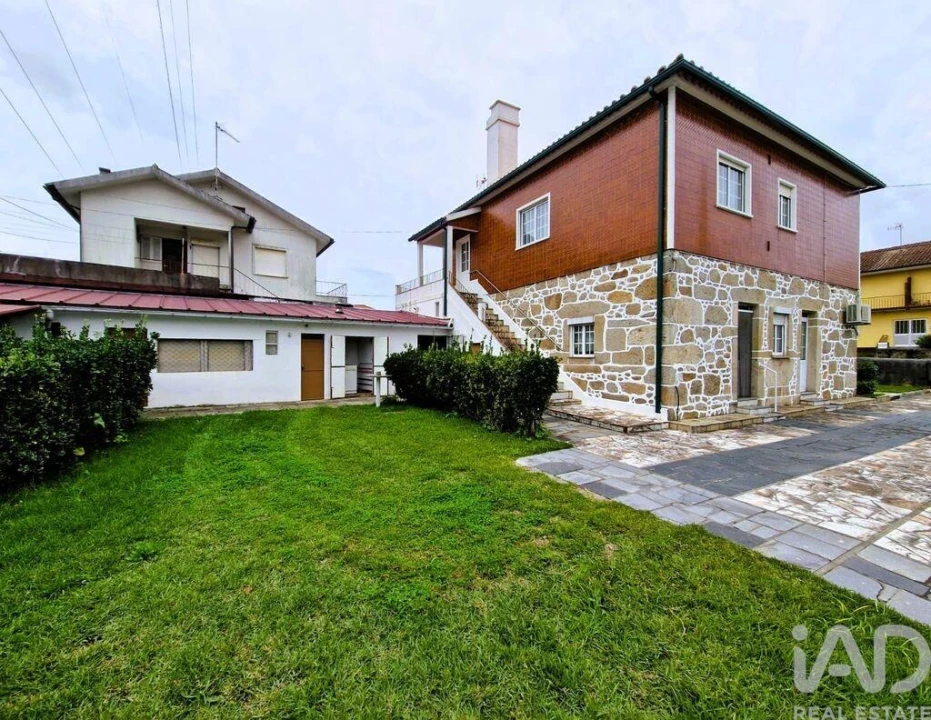 Moradia T4 para Venda em Vila de Punhe Foto 5