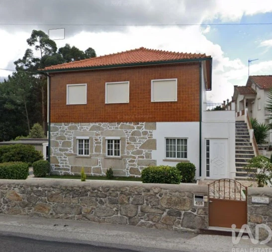 Moradia T4 para Venda em Vila de Punhe Foto 2