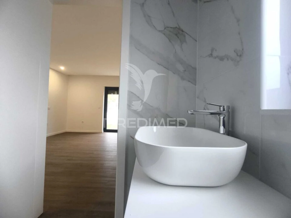 Moradia T4 para Venda em Selho São Lourenço e Gominhães Foto 14