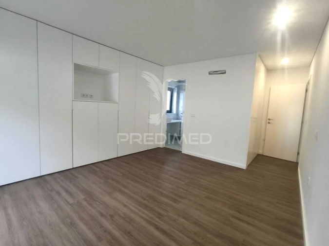 Moradia T4 para Venda em Selho São Lourenço e Gominhães Foto 12