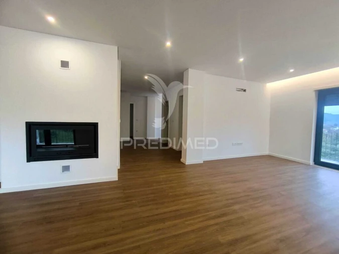 Moradia T4 para Venda em Selho São Lourenço e Gominhães Foto 6