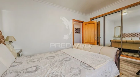 Apartamento T4 para Venda em Portimão