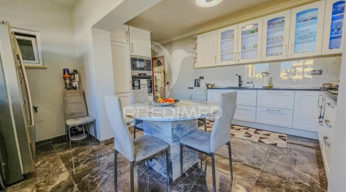 Apartamento T4 para Venda em Portimão