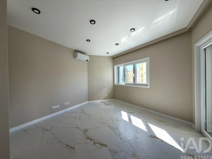 Apartamento T2 para Venda em Armação de Pera Foto 4