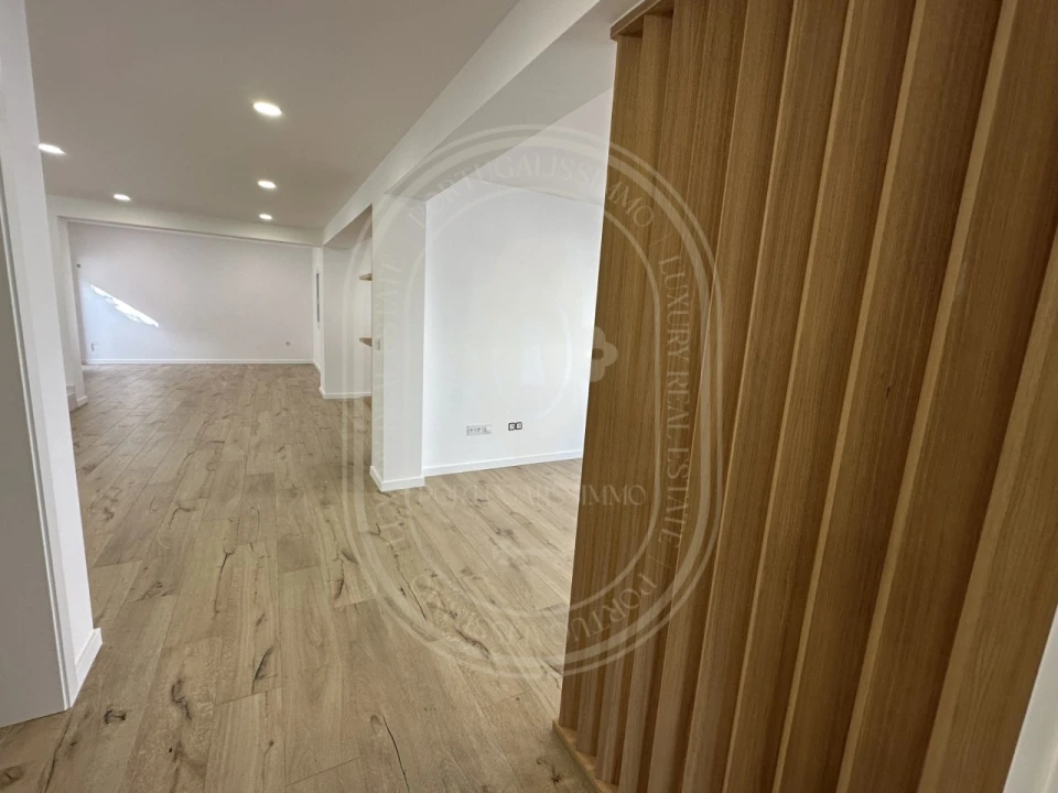 Moradia T4 para Venda em São João Baptista e Santa Maria dos Olivais Foto 3