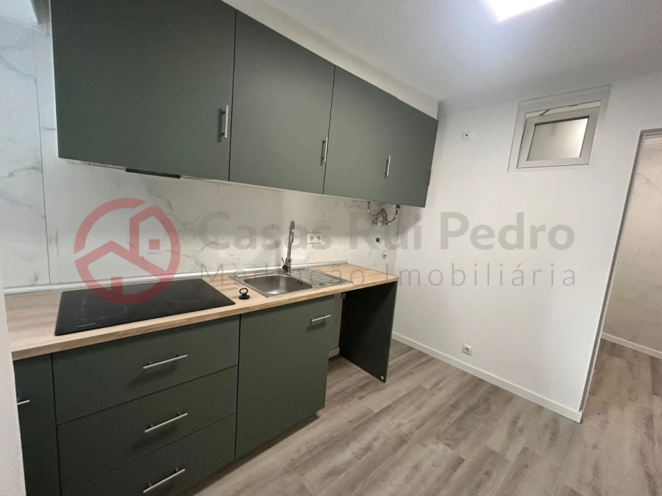 Moradia T1 para Venda em Estrela Foto 9