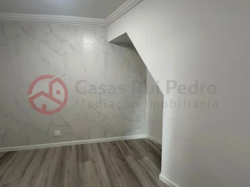Moradia T1 para Venda em Estrela