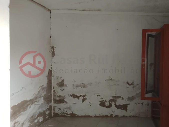 Moradia T3 para Venda em Odivelas Foto 19