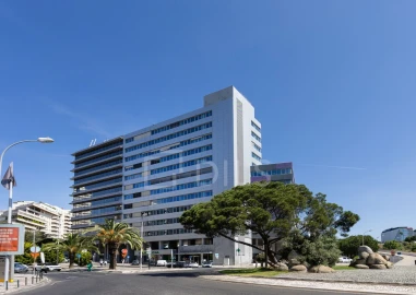 Escritório para Arrendamento em Algés, Linda-A-Velha e Cruz Quebrada-Dafundo