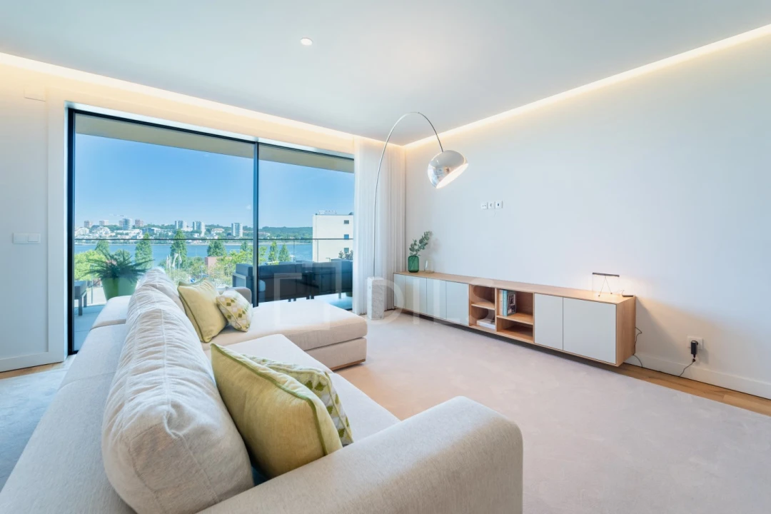 Apartamento T2 para Venda em Canidelo Foto 54