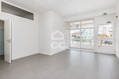 Negócio para Arrendamento em Malagueira e Horta das Figueiras