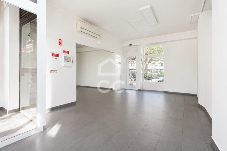 Negócio para Arrendamento em Malagueira e Horta das Figueiras Foto 2