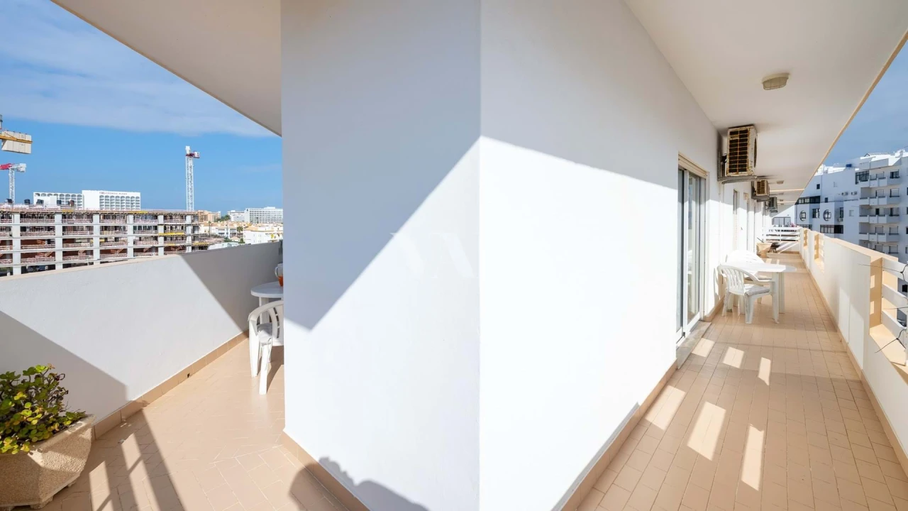 Apartamento T3 para Venda em Quarteira Foto 25