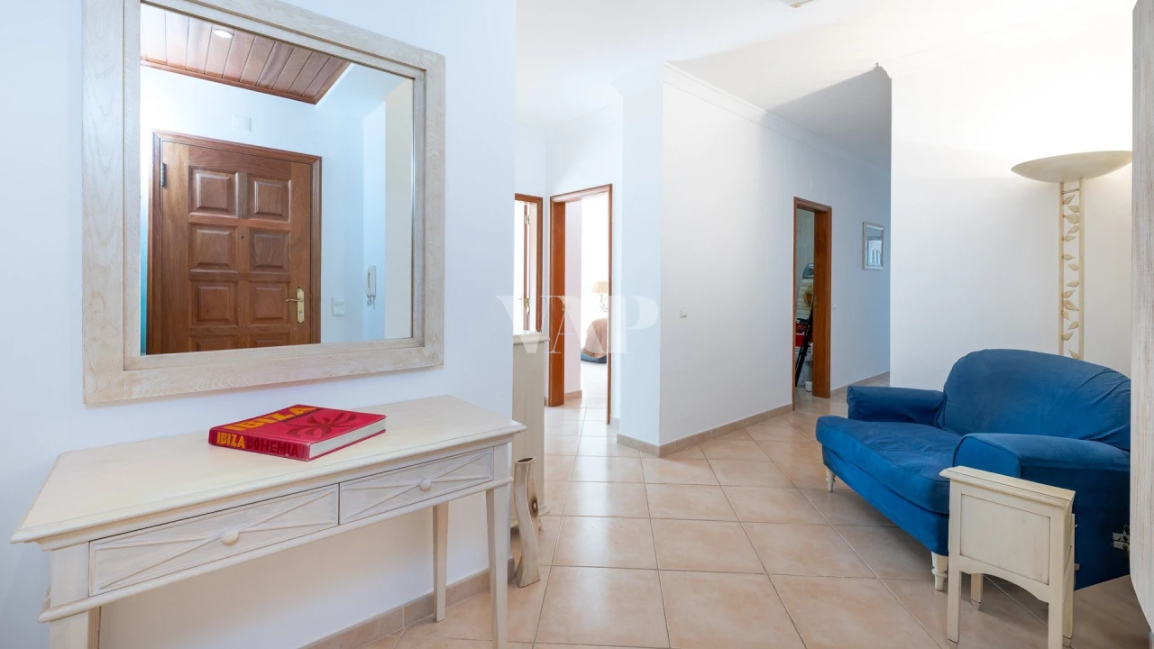 Apartamento T3 para Venda em Quarteira Foto 6