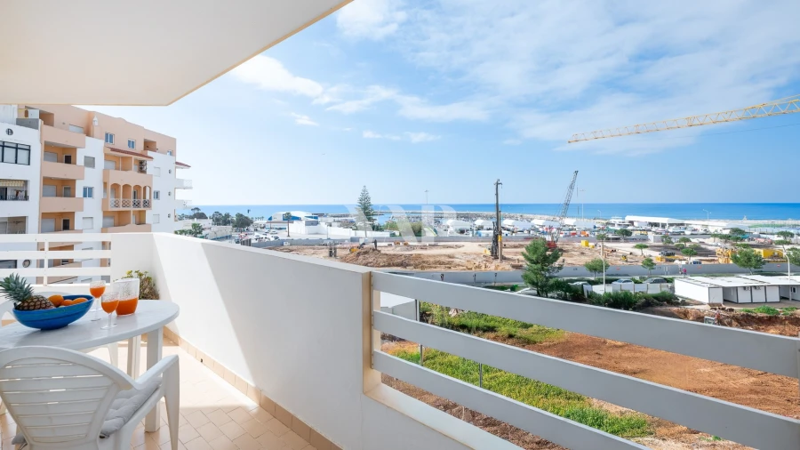 Apartamento T3 para Venda em Quarteira Foto 2