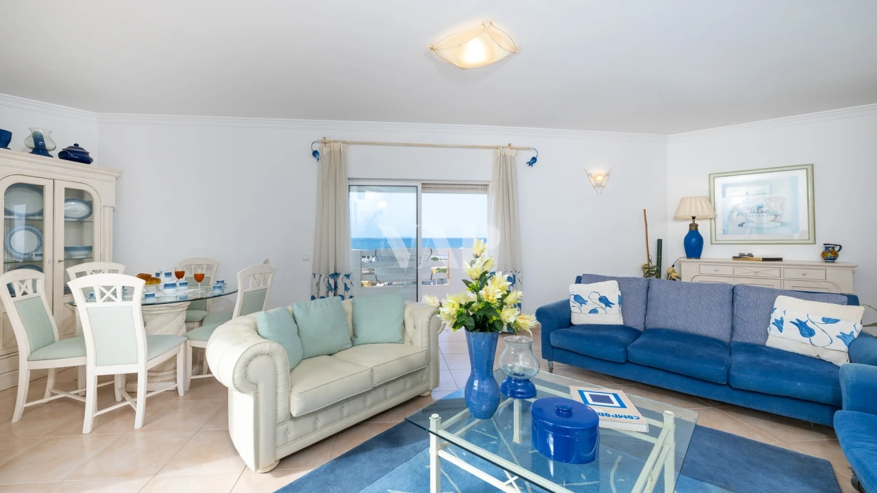 Apartamento T3 para Venda em Quarteira Foto 1