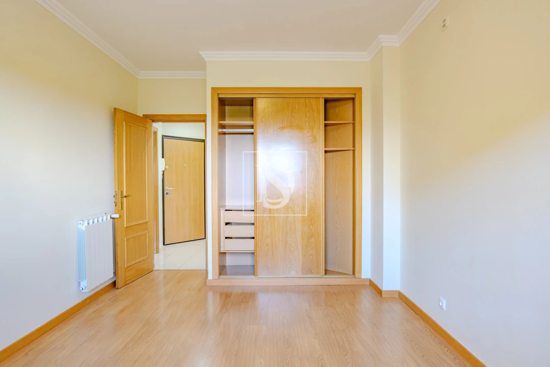 Apartamento T2 para Venda em Almeirim Foto 17