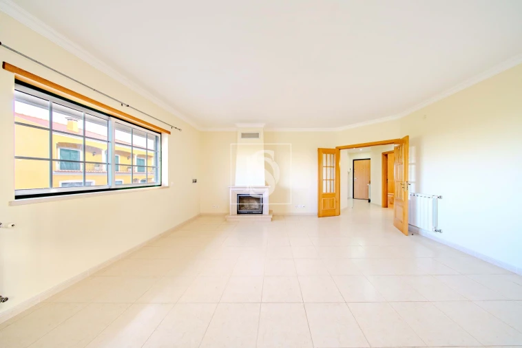 Apartamento T2 para Venda em Almeirim Foto 7