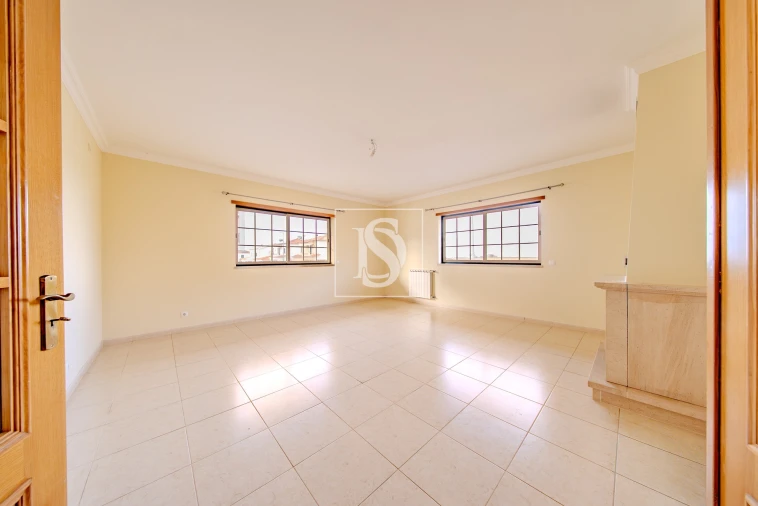 Apartamento T2 para Venda em Almeirim Foto 5