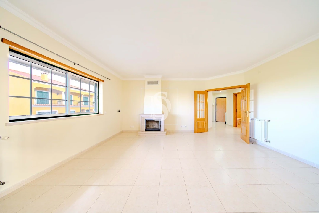 Apartamento T2 para Venda em Almeirim Foto 7