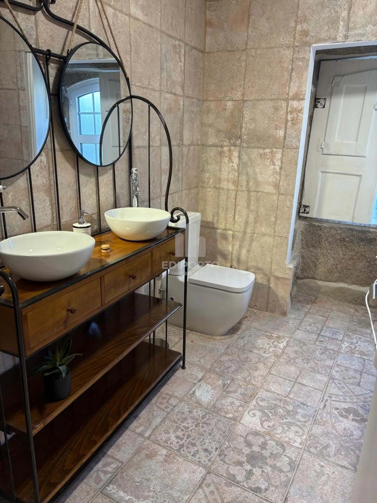 Moradia T6 para Venda em Trevões e Espinhosa Foto 12