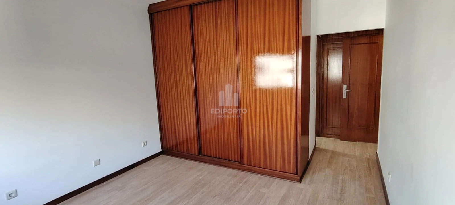 Apartamento T2 para Venda em Santa Marinha Foto 16