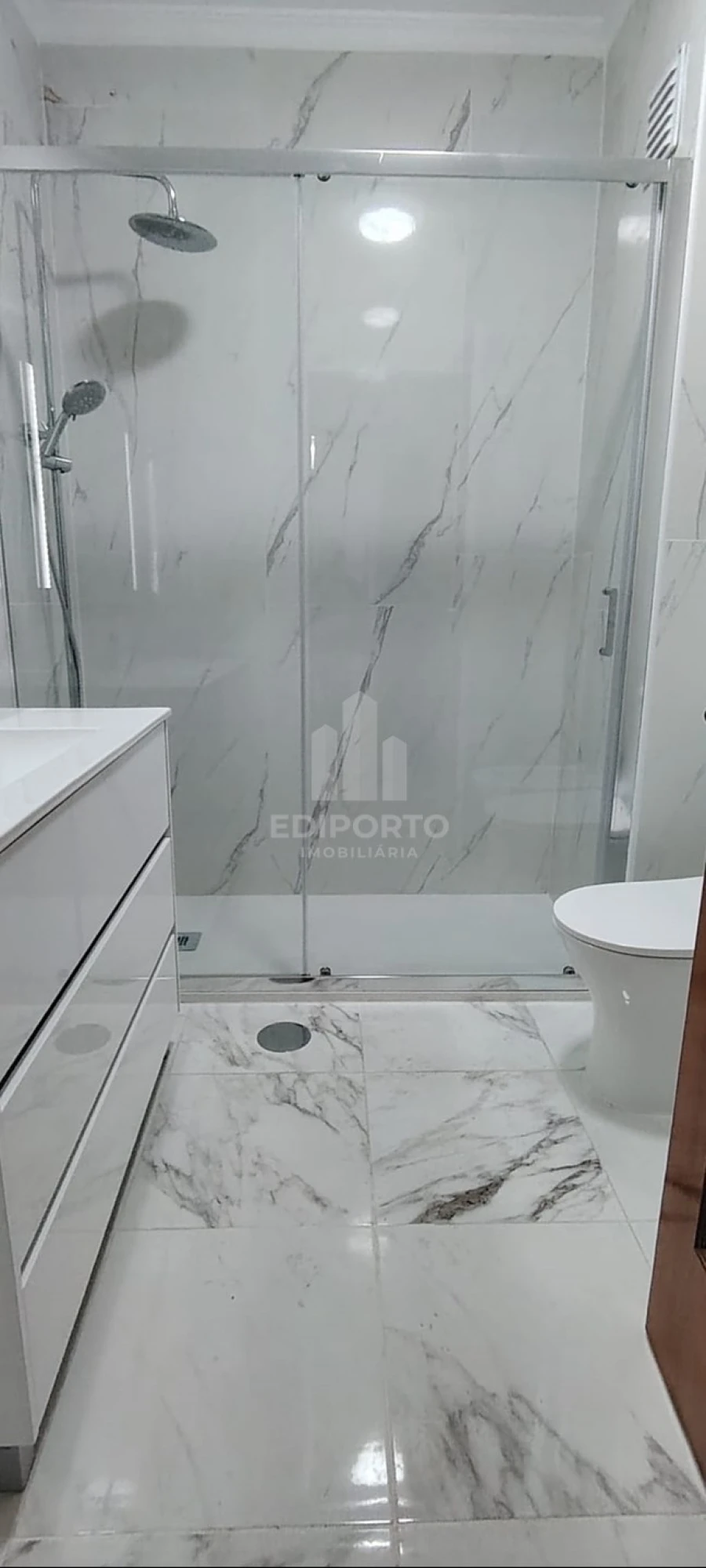 Apartamento T2 para Venda em Santa Marinha Foto 9