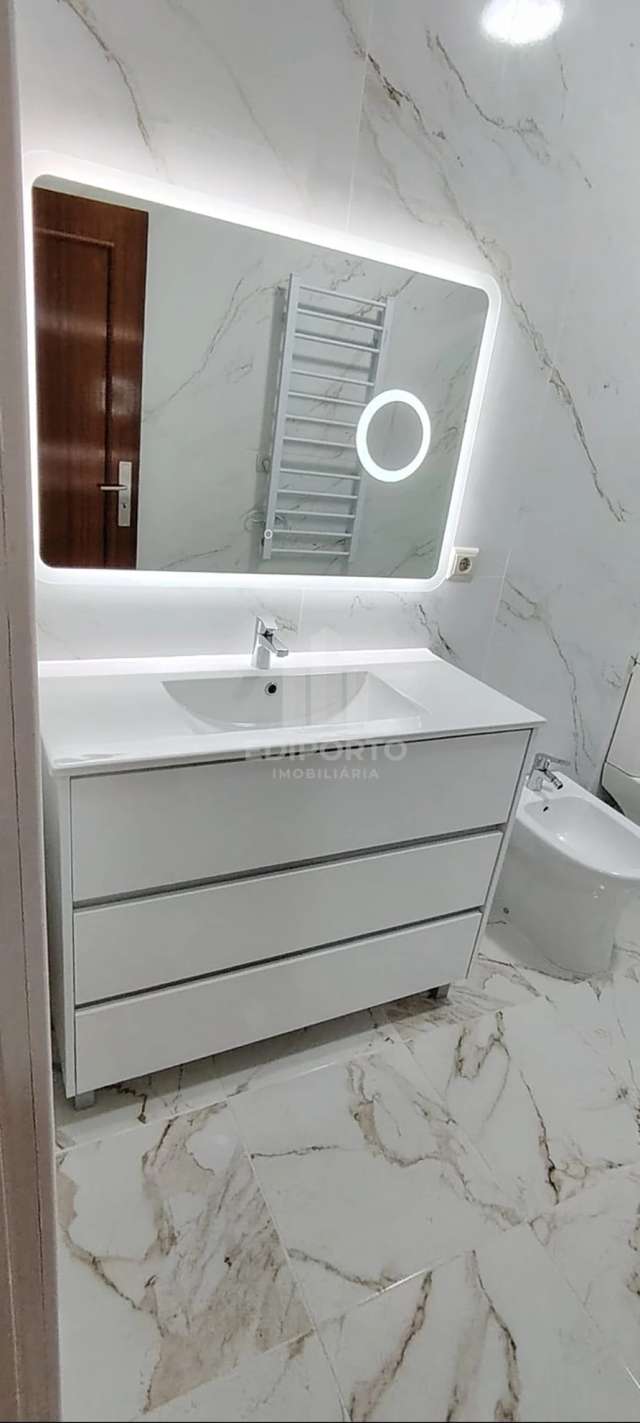 Apartamento T2 para Venda em Santa Marinha Foto 7
