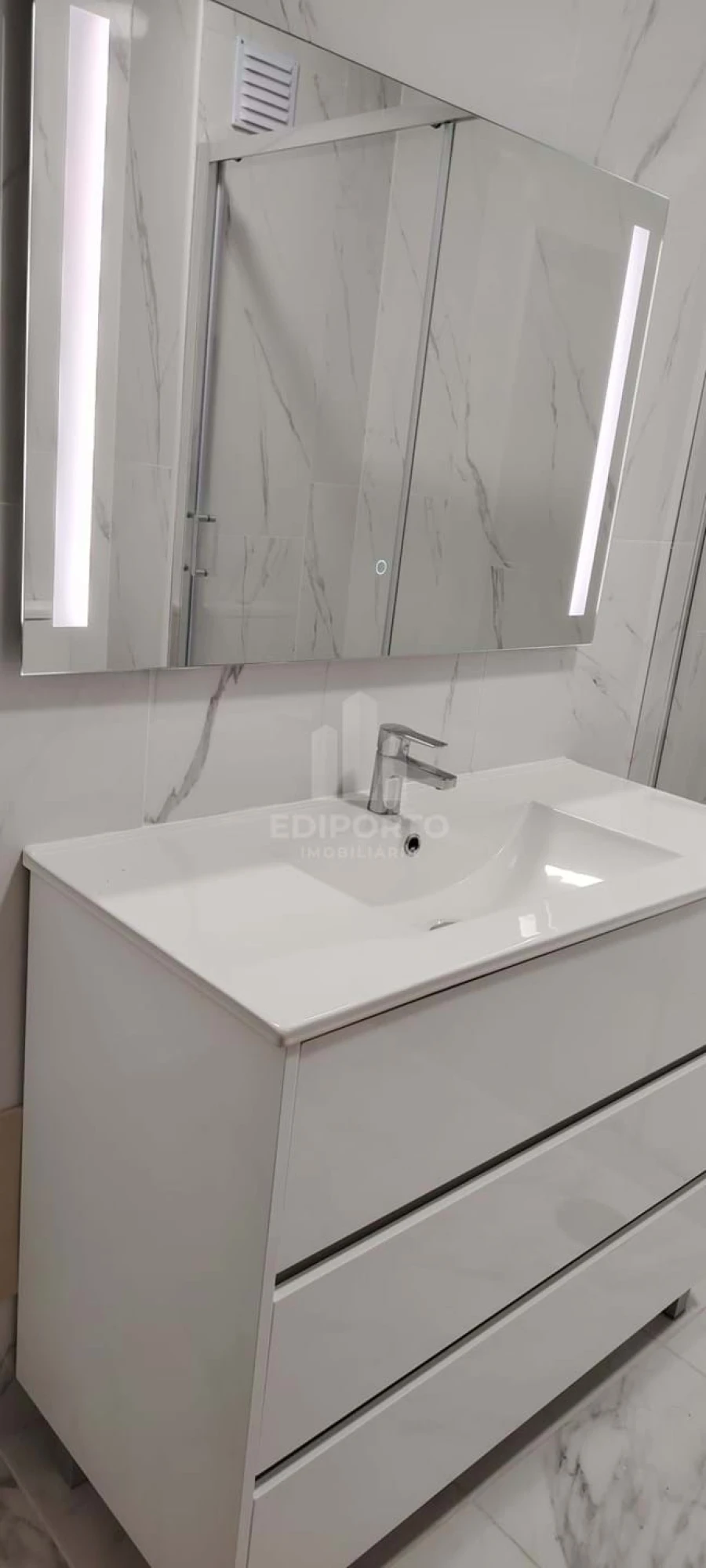 Apartamento T2 para Venda em Santa Marinha Foto 8