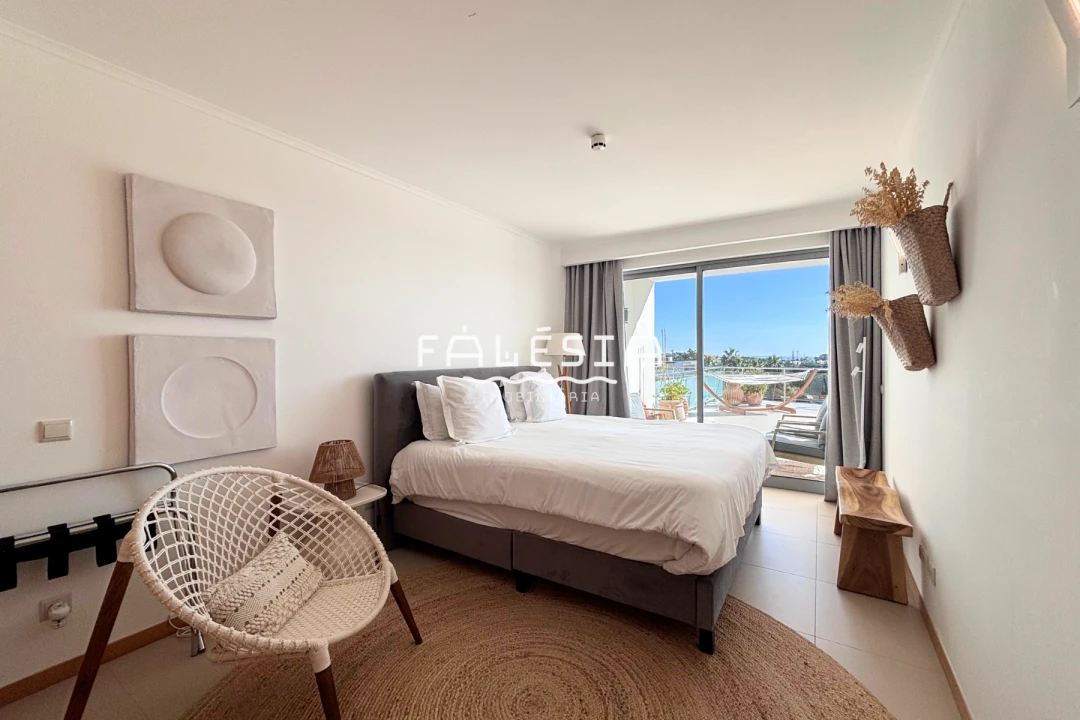 Apartamento T1 para Venda em Guia Foto 11